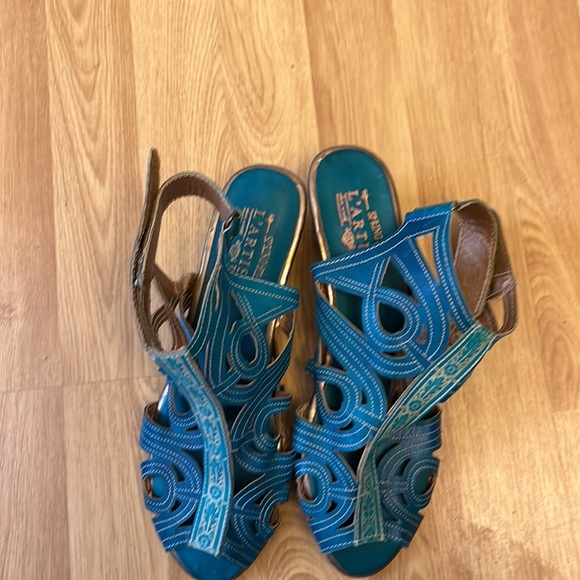 Blue Sandals - Picture 3 of 5